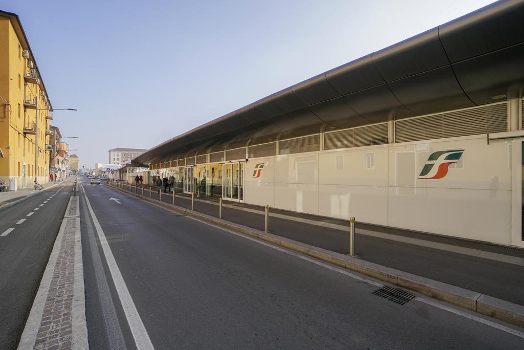 Residence Railway By Studio Vita Bologna Exterior foto